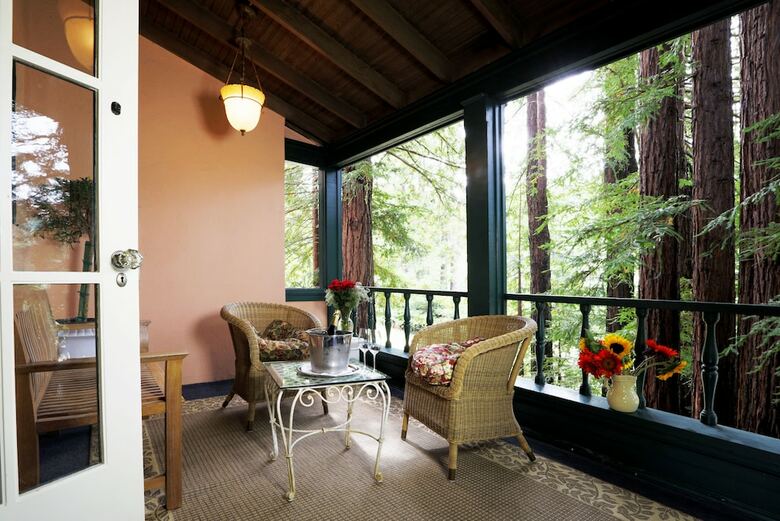 Hotel Applewood Inn And Spa