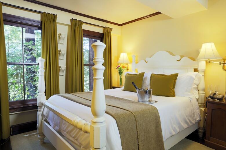 Hotel Applewood Inn And Spa