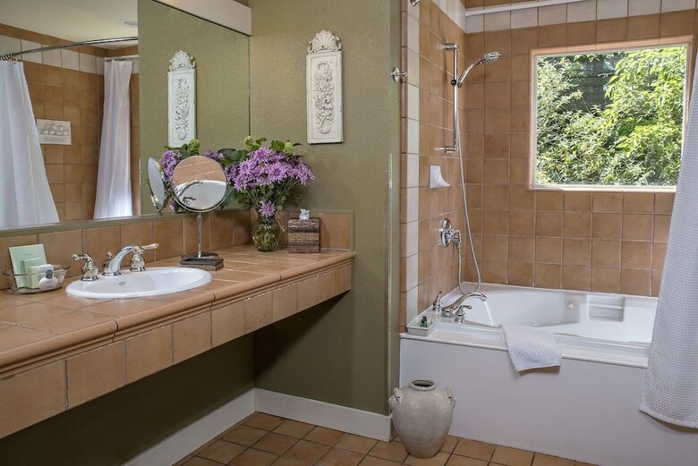 Hotel Applewood Inn And Spa