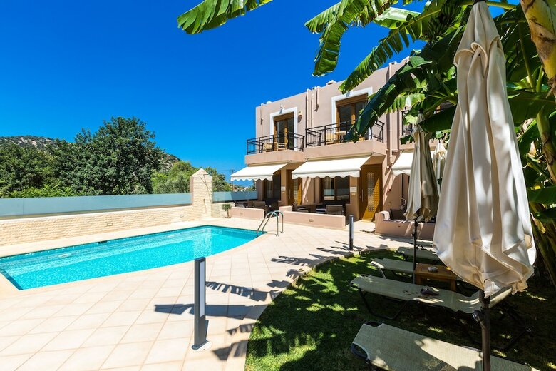 Aparthotel Pantheon Villas & Suites