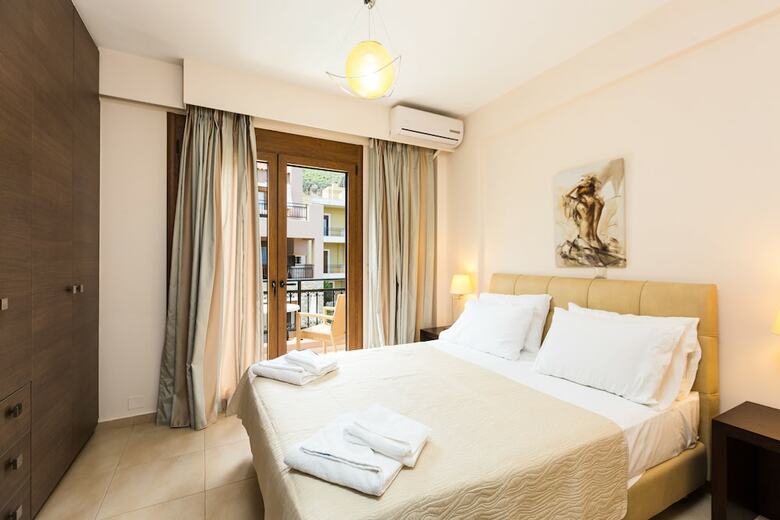 Aparthotel Pantheon Villas & Suites