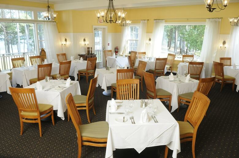 Hotel Sherwood Inn