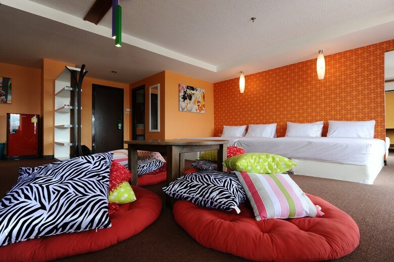 Hotel Angket Hip Residence