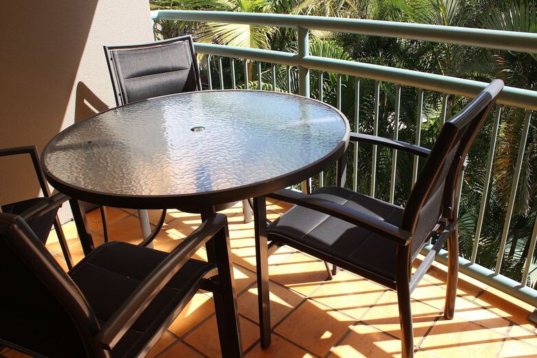 Currumbin Sands Holiday Apartments