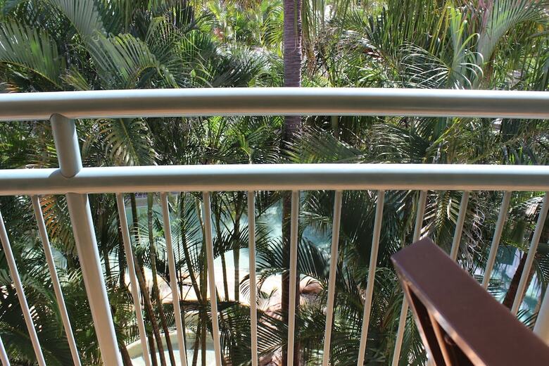 Currumbin Sands Holiday Apartments