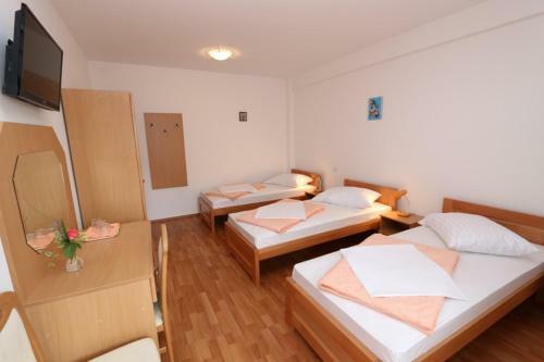 Bed & Breakfast Pansion Comfort Sidro