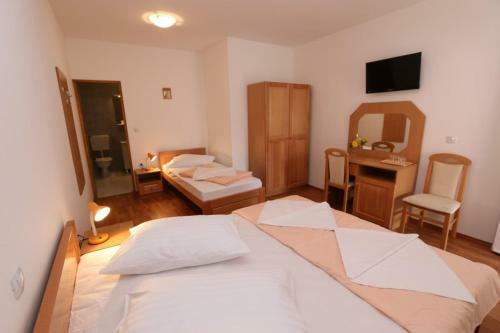 Bed & Breakfast Pansion Comfort Sidro