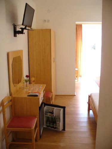 Bed & Breakfast Pansion Comfort Sidro