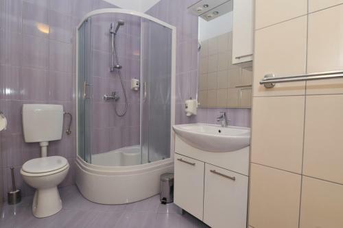 Aparthotel Lastura