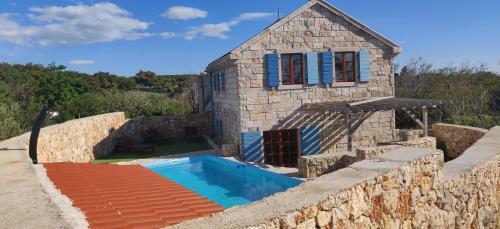 Mala Villa