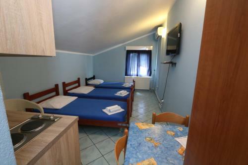 Apartments Kne?evi?