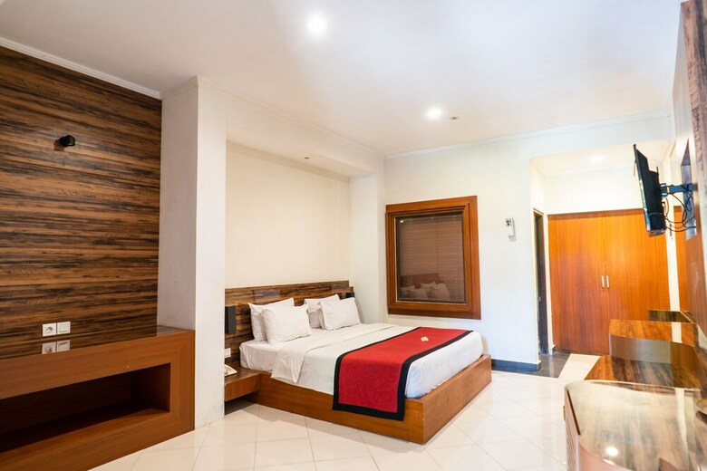 Maxi Hotel & Spa