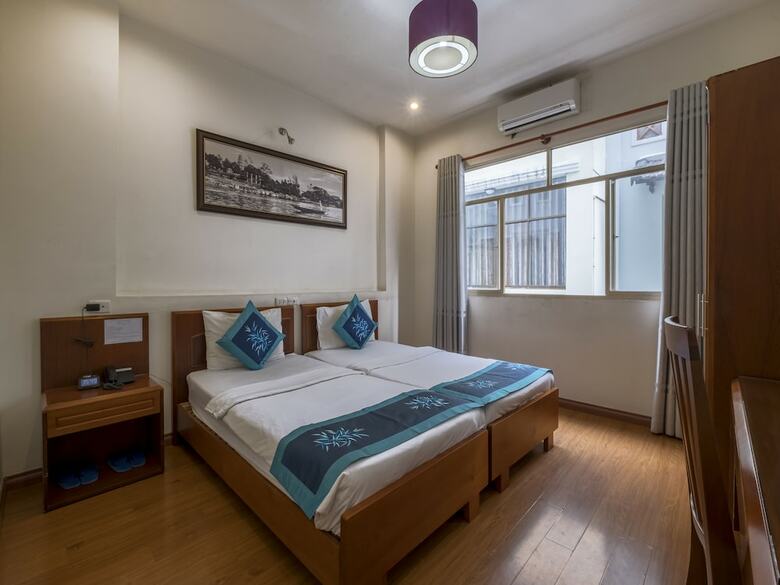 Blue River Hotel