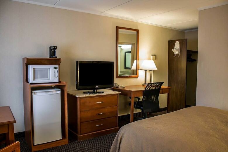 Hotel Quality Inn & Suites North
