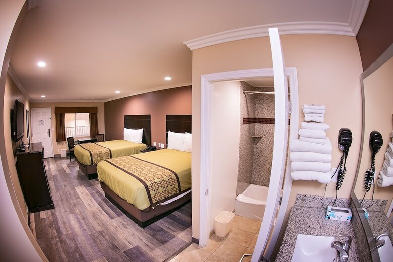Motel Rodeway Inn & Suites