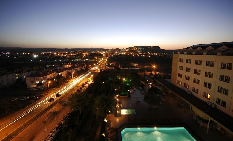 Dinler Hotels �rg�p