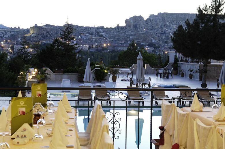 Dinler Hotels �rg�p