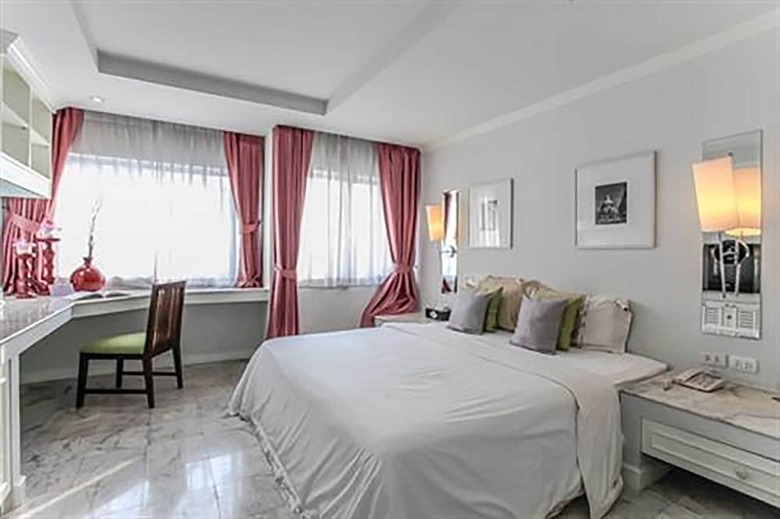 At Pingnakorn Hotel Chiang Mai