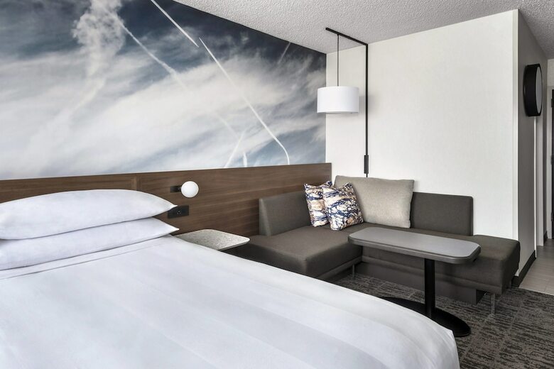 Hotel Newark Liberty International Airport Marriott