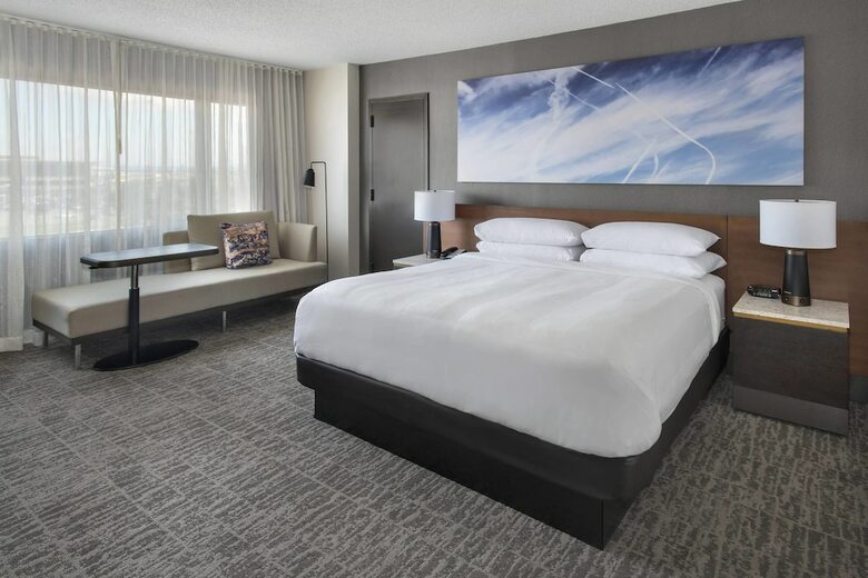 Hotel Newark Liberty International Airport Marriott