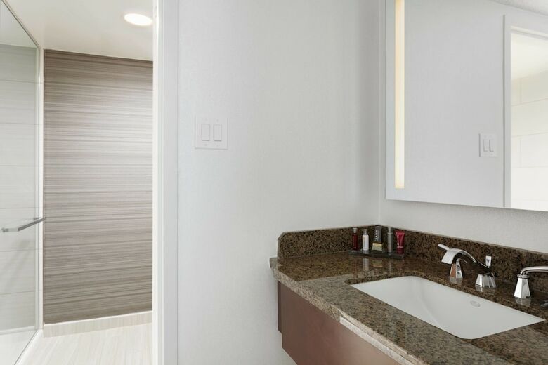Hotel Newark Liberty International Airport Marriott