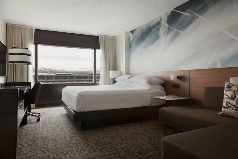 Hotel Newark Liberty International Airport Marriott