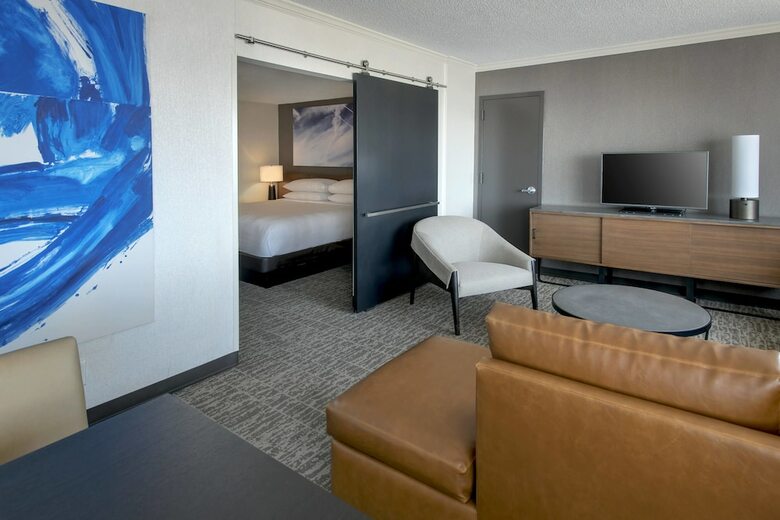 Hotel Newark Liberty International Airport Marriott