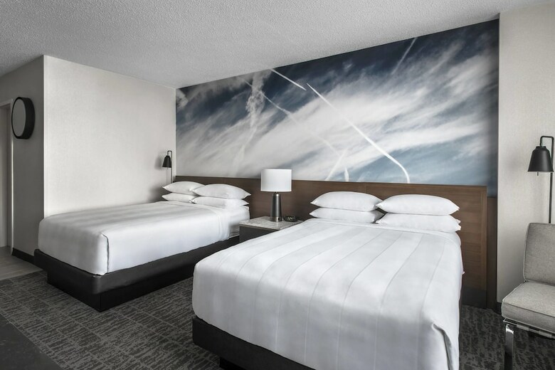 Hotel Newark Liberty International Airport Marriott