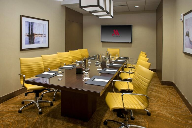 Hotel Newark Liberty International Airport Marriott