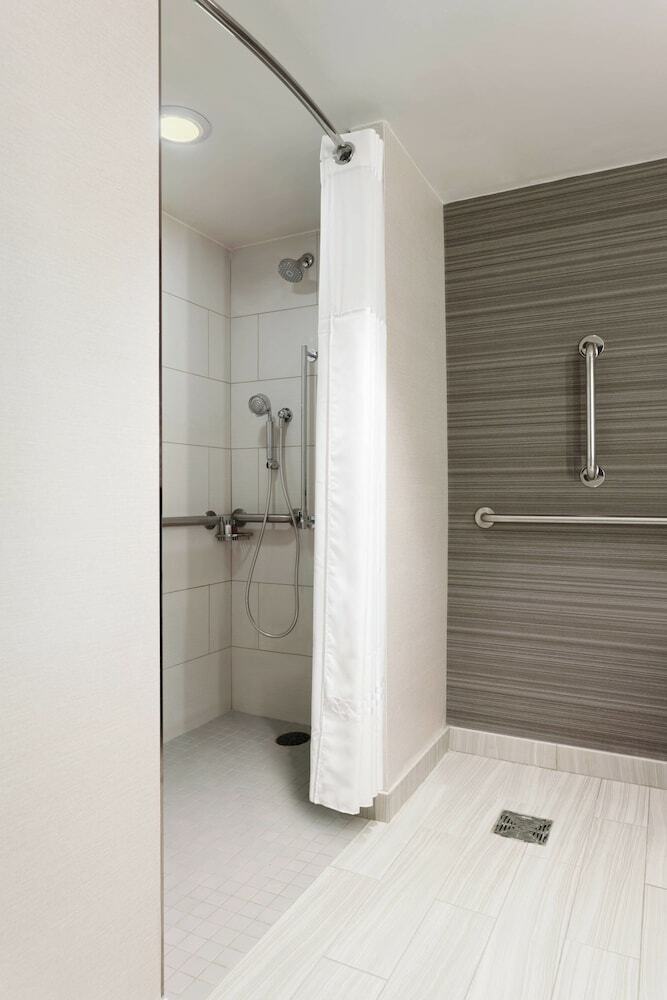Hotel Newark Liberty International Airport Marriott