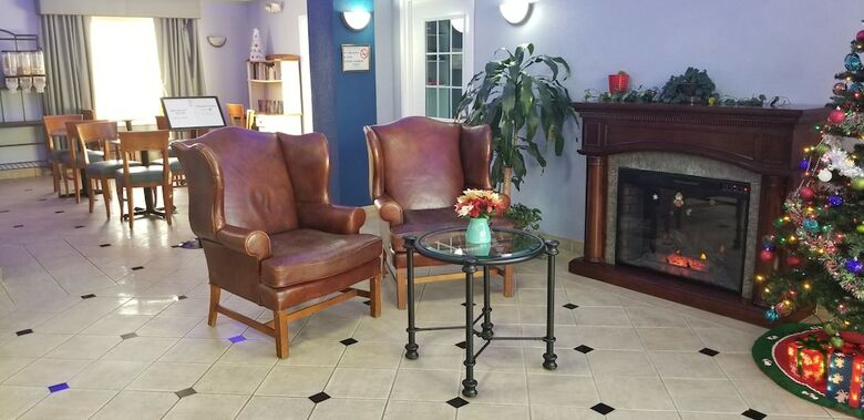 Hotel Homebridge Inn And Suites