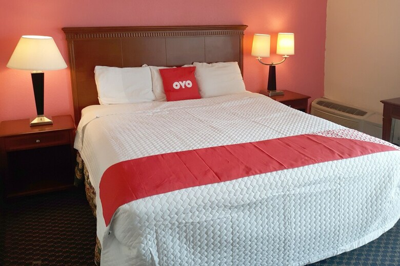 Oyo Hotel Petersburg Va - Fort Lee