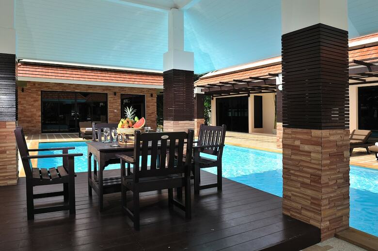 Villa Baan Santi