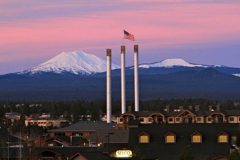Hotel Bend Three Sisters Inn & Suites