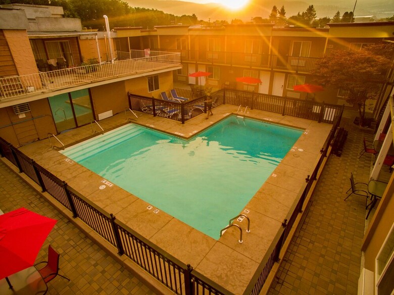 Motel Sahara Courtyard Inn Penticton