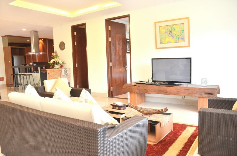 Kencana Villa 7 Bedrooms With A Private Pool