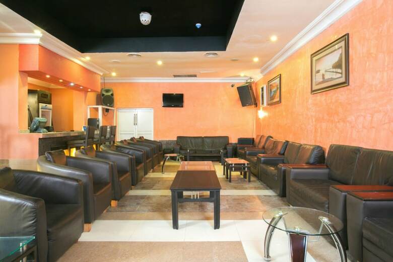 D Palms Airport Hotel