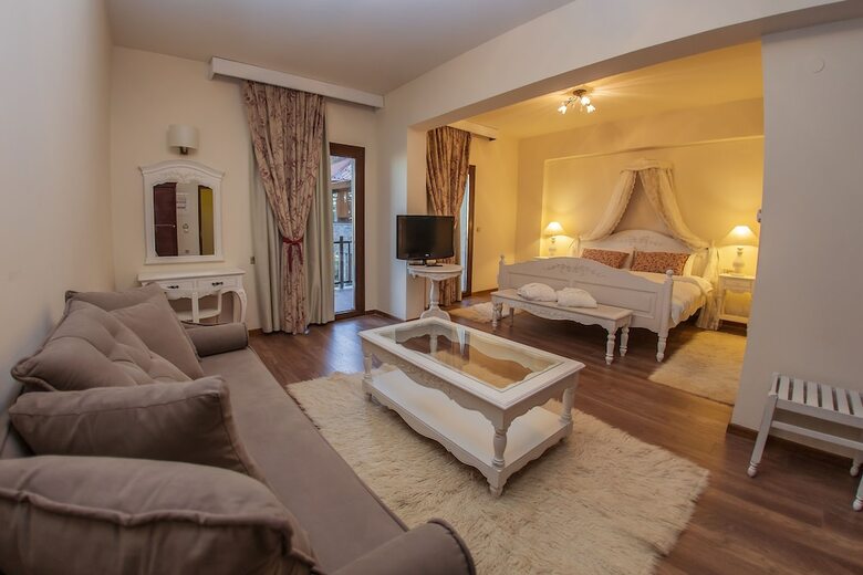 Hotel Manthos Mountain Resort & Spa
