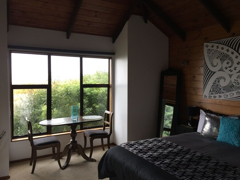 Grafton Cottage & Chalets