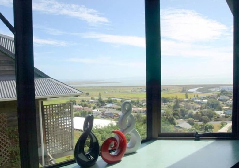 Grafton Cottage & Chalets