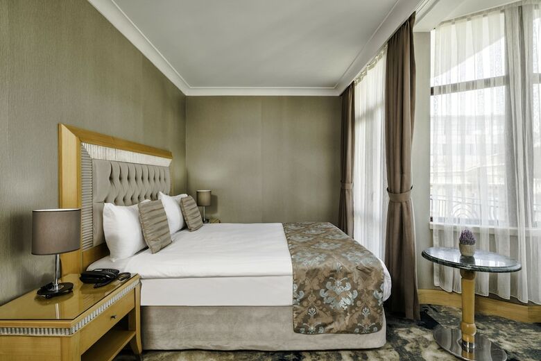 Villa Zurich Hotel