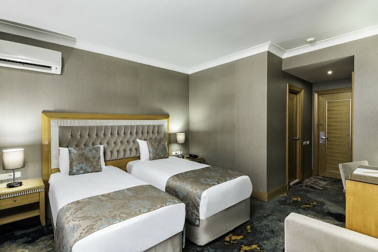 Villa Zurich Hotel