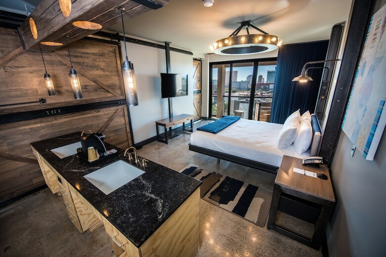 Hotel Foundre Phoenix