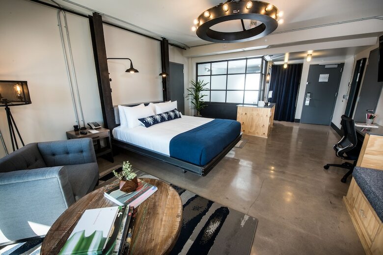 Hotel Foundre Phoenix