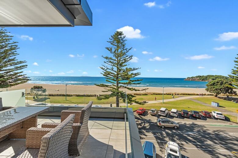 Aparthotel The Pavilions Beachfront Apartments