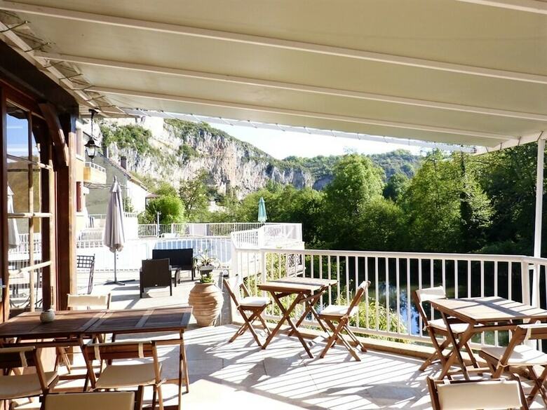Hotel H�tel Des Grottes
