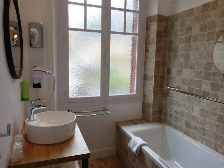 Hotel H�tel Des Grottes