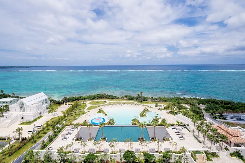 Hotel Monterey Okinawa Spa & Resort