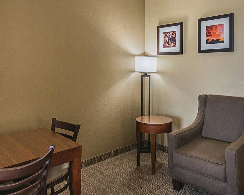 Hotel Comfort Inn