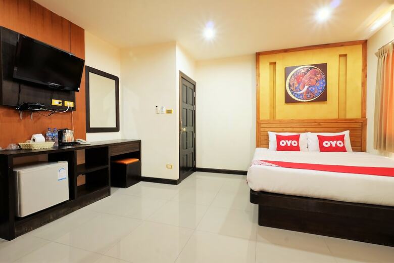 Hotel Oyo 485 Million Patong Beach Resort